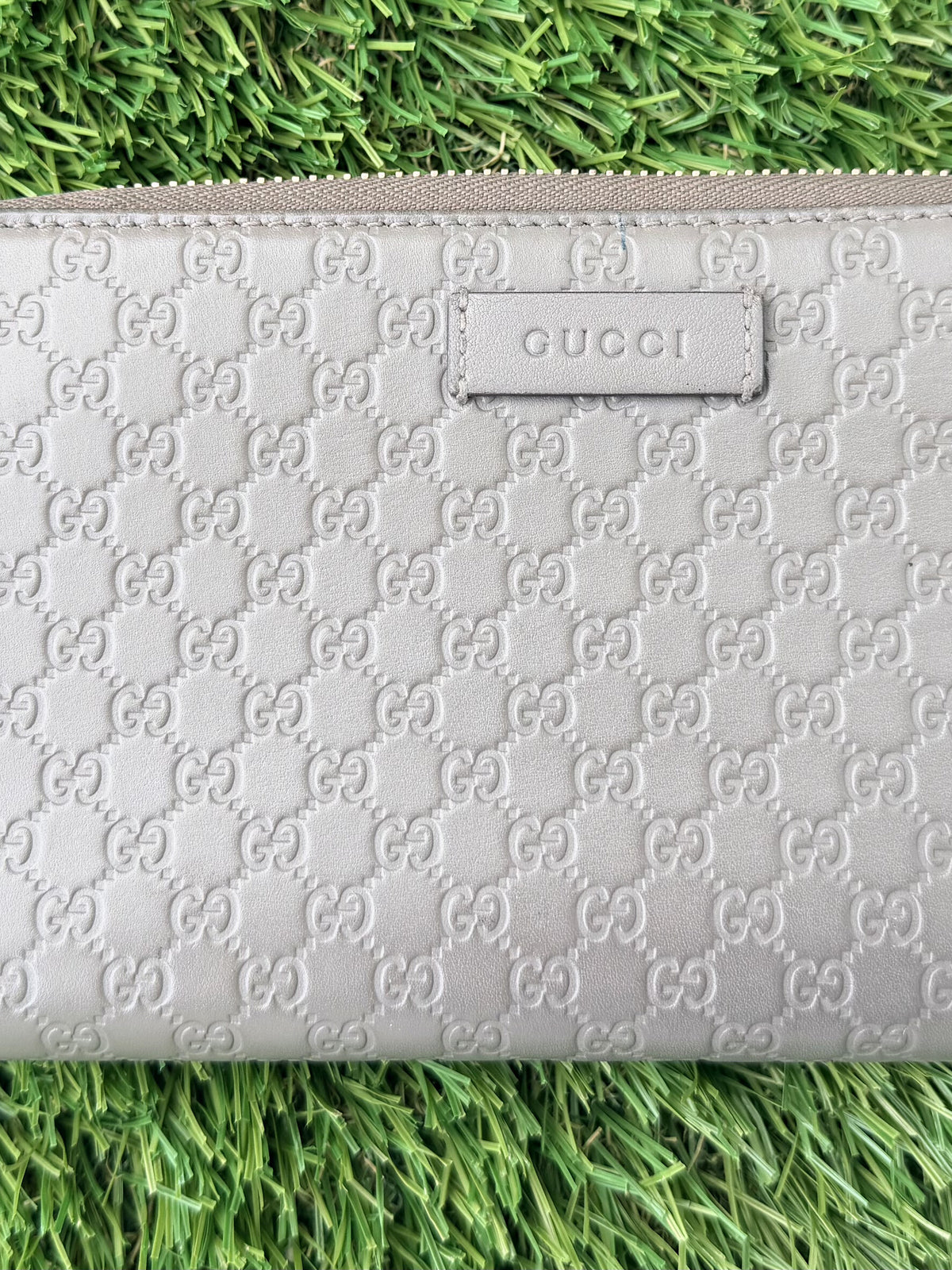 GUCCI Micro Ssima GG Logo Leather Zip AroundLong Wallet Gray
