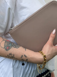 Louis Vuitton Pochette Jour PM Taupe Cuir Taurillon