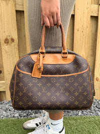 Louis Vuitton Deauville Bowling Handbag