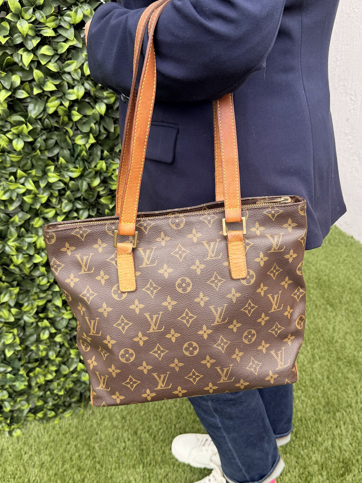 Louis Vuitton Monogram Caba Piano Hand Bag